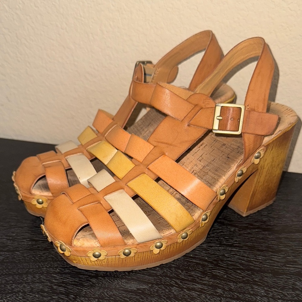 Korks Boho Floral Clog Heels in Willow Size 8‎ - Picture 2 of 9